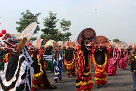 Ribuan Warga Tonton Parade Barong