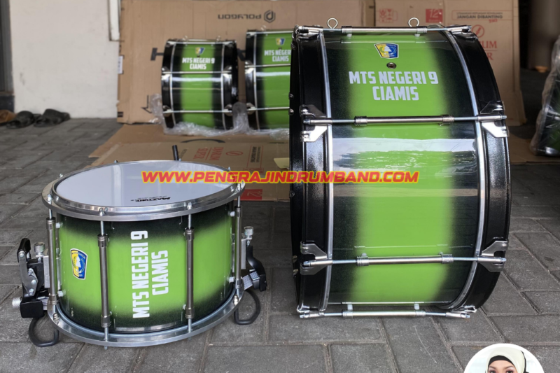 Alat Semi Marchingband Awet dan Murah untuk Sekolah di Mamuju Tengah: Solusi dari Pengrajin Drumband